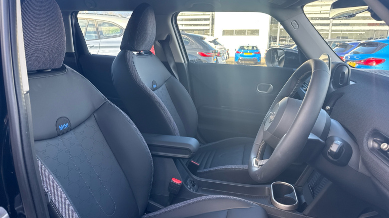 MINI Cooper 2.0 S Classic 5dr Auto Petrol Hatchback